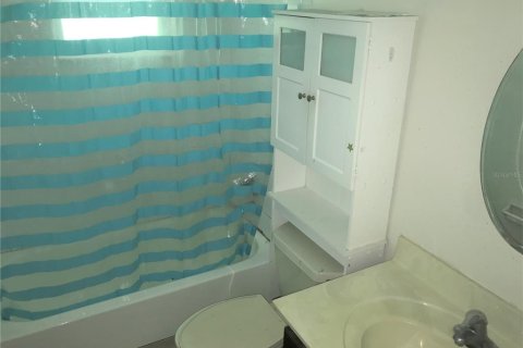 Villa ou maison à louer à Bradenton, Floride: 2 chambres, 72.46 m2 № 2349376 - photo 12