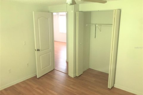 Villa ou maison à louer à Bradenton, Floride: 2 chambres, 72.46 m2 № 2349376 - photo 14
