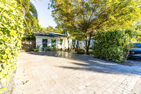 Villa ou maison à vendre à Fort Lauderdale, Floride: 4 chambres, 153.2 m2 № 1941971 - photo 2