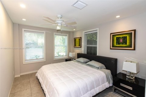 Villa ou maison à vendre à Fort Lauderdale, Floride: 4 chambres, 153.2 m2 № 1941971 - photo 8