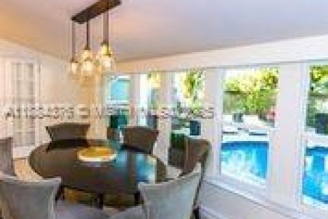 Villa ou maison à vendre à Fort Lauderdale, Floride: 4 chambres, 153.2 m2 № 1941971 - photo 7