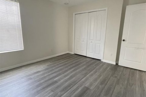 House in Punta Gorda, Florida 4 bedrooms, 228.08 sq.m. № 1871107 - photo 24