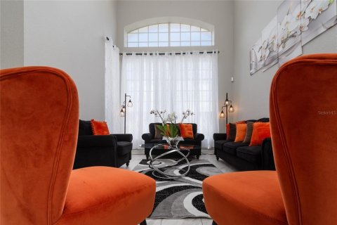 Casa en alquiler en Kissimmee, Florida, 4 dormitorios, 180.97 m2 № 1916834 - foto 3
