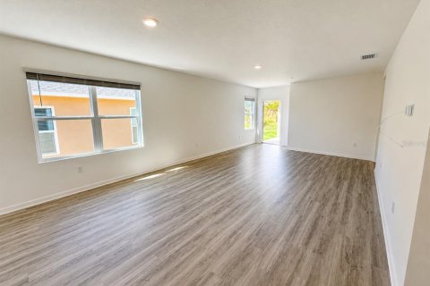 Villa ou maison à louer à Davenport, Floride: 4 chambres, 154.68 m2 № 2116480 - photo 4