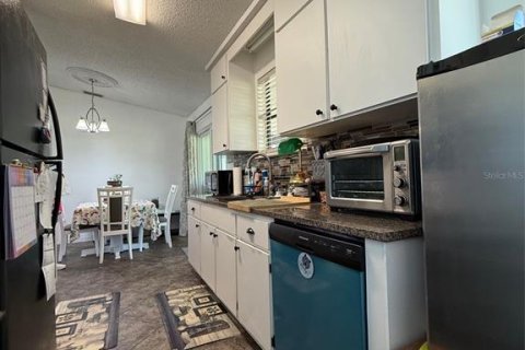 House in Ocala, Florida 2 bedrooms, 112.5 sq.m. № 1843551 - photo 9
