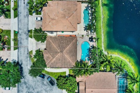 Villa ou maison à vendre à Doral, Floride: 4 chambres, 271.55 m2 № 1936501 - photo 19