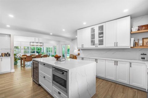 Villa ou maison à louer à Key Biscayne, Floride: 5 chambres № 1990828 - photo 16