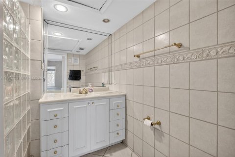 Copropriété à vendre à Wilton Manors, Floride: 1 chambre, 69.68 m2 № 2244112 - photo 10