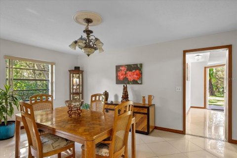 Casa en venta en Frostproof, Florida, 4 dormitorios, 226.5 m2 № 2216113 - foto 12