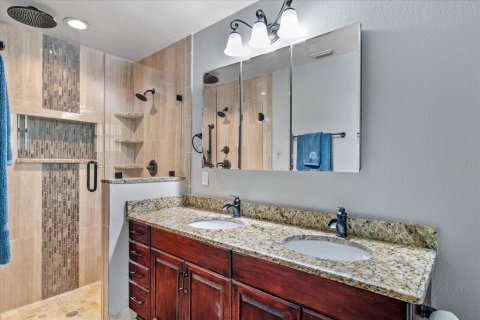 Casa en venta en Frostproof, Florida, 4 dormitorios, 226.5 m2 № 2216113 - foto 28