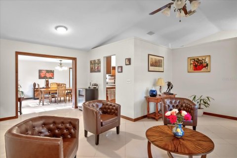 Casa en venta en Frostproof, Florida, 4 dormitorios, 226.5 m2 № 2216113 - foto 7