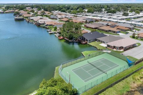 House in Lakeland, Florida 3 bedrooms, 189.52 sq.m. № 1343827 - photo 27