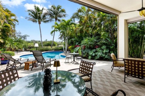 House in West Palm Beach, Florida 3 bedrooms, 230.96 sq.m. № 2158319 - photo 5