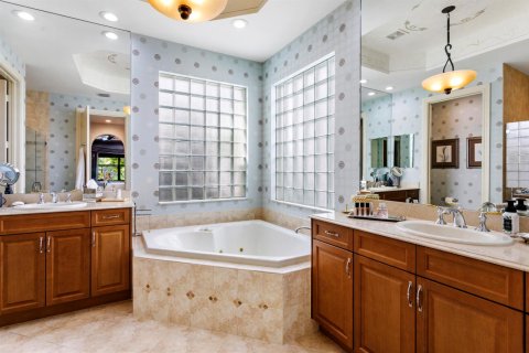 House in West Palm Beach, Florida 3 bedrooms, 230.96 sq.m. № 2158319 - photo 21