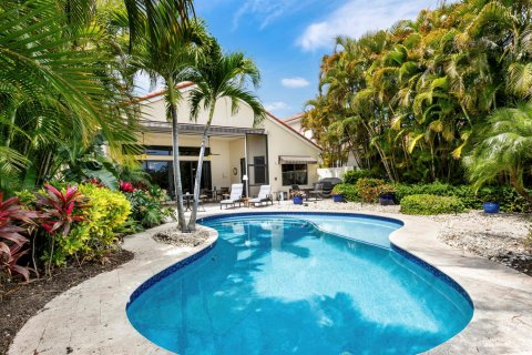 House in West Palm Beach, Florida 3 bedrooms, 230.96 sq.m. № 2158319 - photo 3