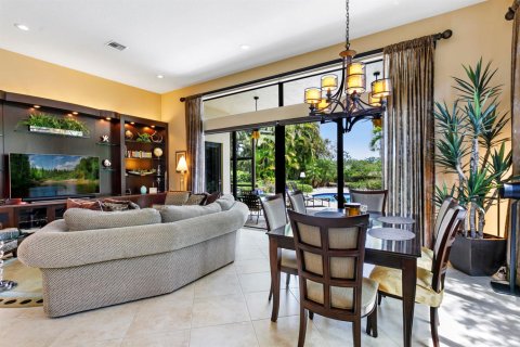 House in West Palm Beach, Florida 3 bedrooms, 230.96 sq.m. № 2158319 - photo 8