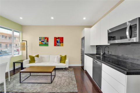 Condominio en alquiler en Miami Beach, Florida, 1 dormitorio, 45.06 m2 № 1930842 - foto 12
