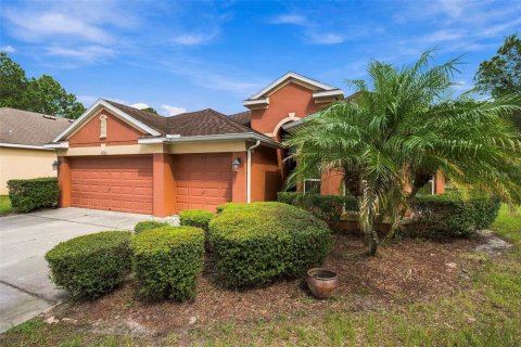 Villa ou maison à vendre à New Port Richey, Floride: 4 chambres, 191.01 m2 № 2401103 - photo 5