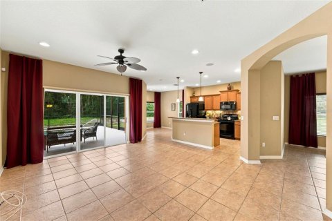 Villa ou maison à vendre à New Port Richey, Floride: 4 chambres, 191.01 m2 № 2401103 - photo 23