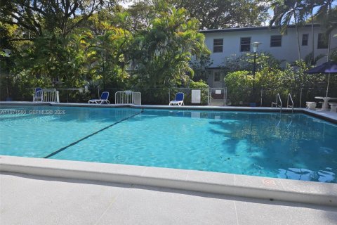 Снять в аренду кондоминиум в Майами, Флорида 2 спальни, 74.32м2, № 2036326 - фото 27
