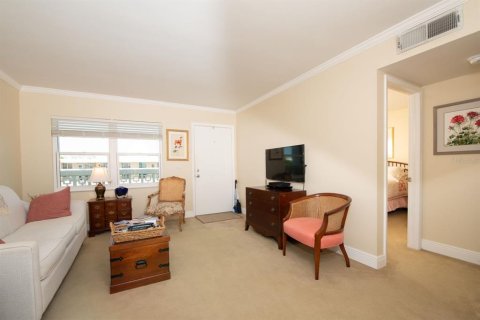 Condominio en venta en Saint Petersburg, Florida, 2 dormitorios, 95.22 m2 № 1590164 - foto 3