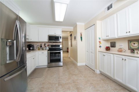 Condominio en venta en Saint Petersburg, Florida, 2 dormitorios, 95.22 m2 № 1590164 - foto 8