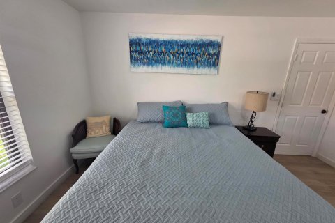 Immobilier commercial à louer à Delray Beach, Floride: 1 chambre, 27.87 m2 № 2422173 - photo 3