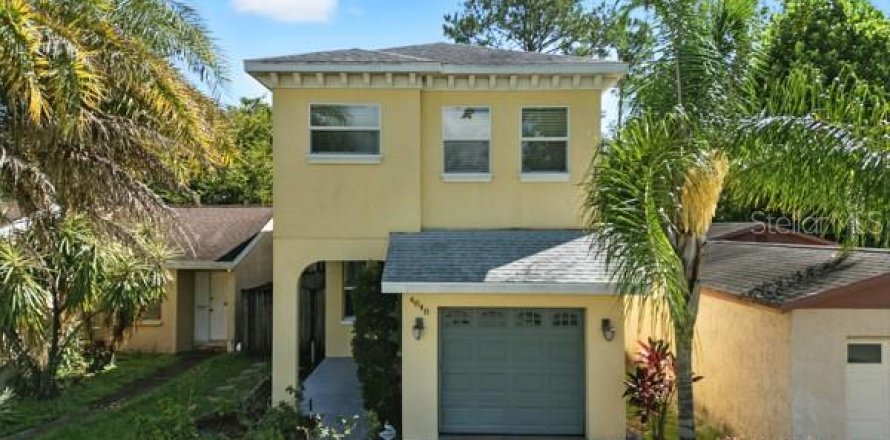 Casa en Lutz, Florida 3 dormitorios, 196.12 m2 № 1873233
