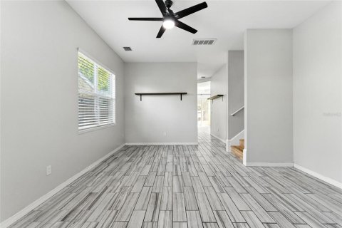 Casa en venta en Lutz, Florida, 3 dormitorios, 196.12 m2 № 1873233 - foto 3