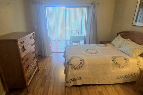 Copropriété à vendre à Palm Harbor, Floride: 2 chambres, 91.04 m2 № 2105989 - photo 15