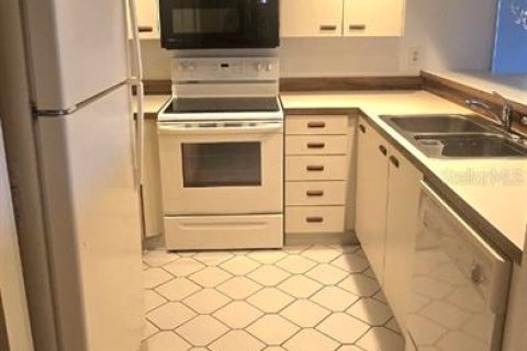 Copropriété à vendre à Palm Harbor, Floride: 2 chambres, 91.04 m2 № 2105989 - photo 7