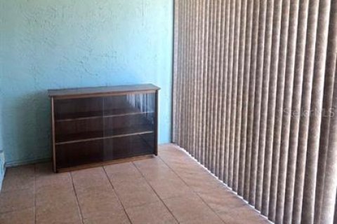 Copropriété à vendre à Palm Harbor, Floride: 2 chambres, 91.04 m2 № 2105989 - photo 6