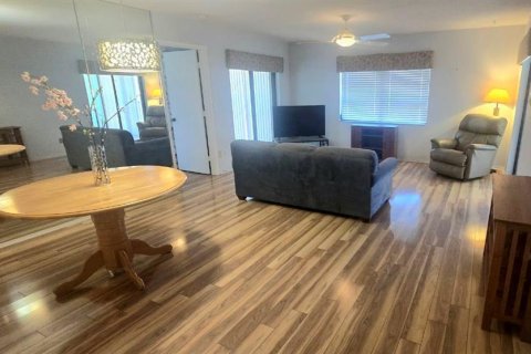 Copropriété à vendre à Palm Harbor, Floride: 2 chambres, 91.04 m2 № 2105989 - photo 3