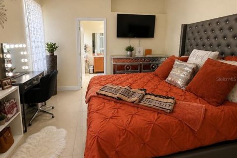 House in Orlando, Florida 3 bedrooms, 155.43 sq.m. № 2166263 - photo 6
