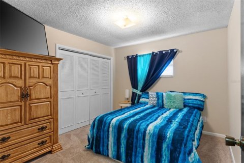 House in Auburndale, Florida 3 bedrooms, 140.1 sq.m. № 1630089 - photo 24