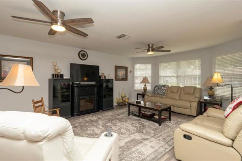 House in Hudson, Florida 3 bedrooms, 166.02 sq.m. № 1844406 - photo 5