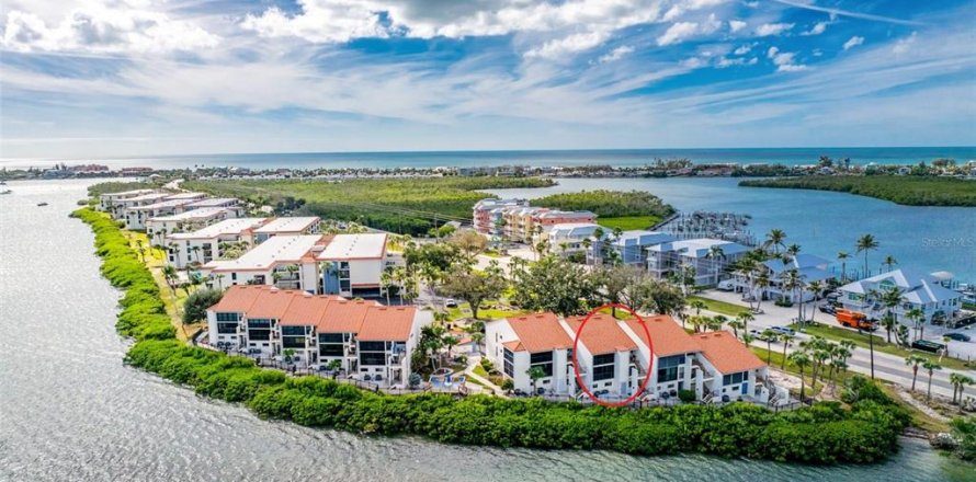 Condo in Englewood, Florida, 2 bedrooms № 2298249