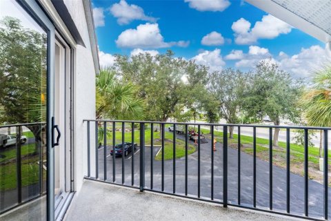 Condo in Englewood, Florida, 2 bedrooms № 2298249 - photo 19