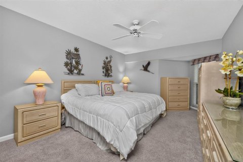 Condo in Englewood, Florida, 2 bedrooms № 2298249 - photo 24