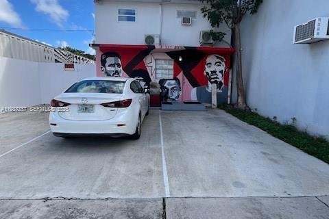 Villa ou maison à louer à Hollywood, Floride: 1 chambre № 1991165 - photo 2