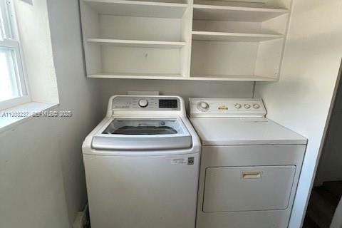 Villa ou maison à louer à Hollywood, Floride: 1 chambre № 1991165 - photo 6