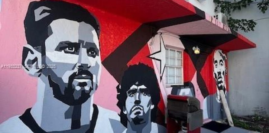 Villa ou maison à Hollywood, Floride 1 chambre № 1991165