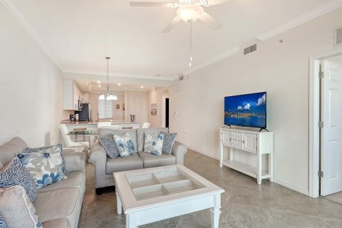 Copropriété à vendre à Bradenton, Floride: 2 chambres, 104.14 m2 № 2380492 - photo 9