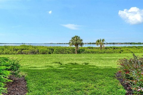 Copropriété à vendre à Bradenton, Floride: 2 chambres, 104.14 m2 № 2380492 - photo 28