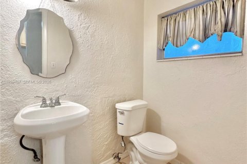 Купить кондоминиум в Пайнкрест, Флорида 2 спальни, 89.19м2, № 2025737 - фото 6