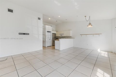 Townhouse in Pembroke Park, Florida 2 bedrooms, 89.74 sq.m. № 2048267 - photo 19