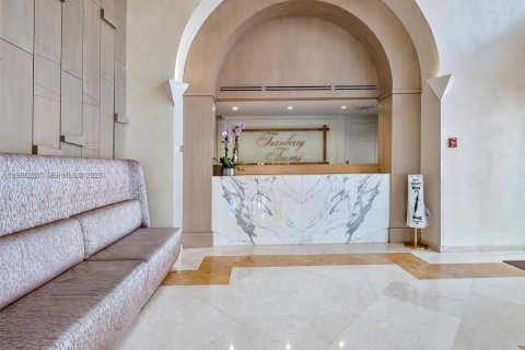 Condominio en alquiler en Aventura, Florida, 2 dormitorios, 184.88 m2 № 2049588 - foto 2