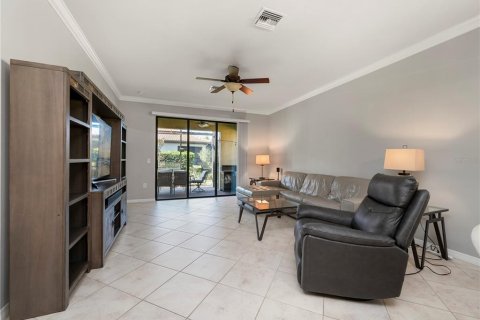 House in North Port, Florida 2 bedrooms, 146.04 sq.m. № 1717012 - photo 21