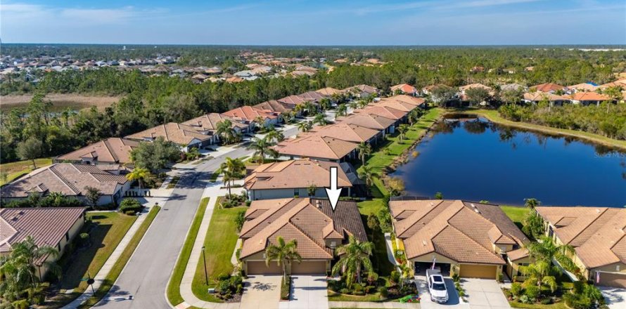 House in North Port, Florida 2 bedrooms, 146.04 sq.m. № 1717012