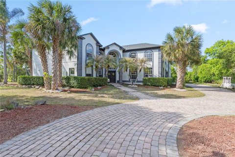 Villa ou maison à vendre à Chuluota, Floride: 7 chambres, 480.58 m2 № 2115919 - photo 2
